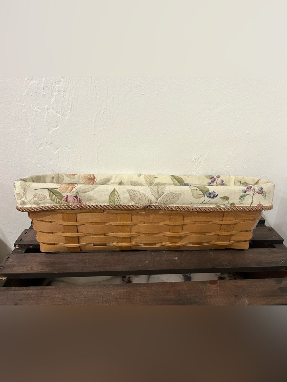 Longaberger Bread Basket with  Cloth and plastic Liner. - Picture 4 of 5
